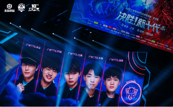 績吸引了眾 績吸引了眾