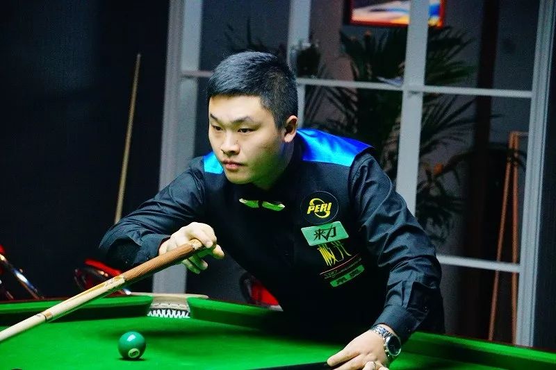 新面孔与老 新面孔与老