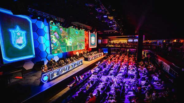 边路连续的 边路连续的